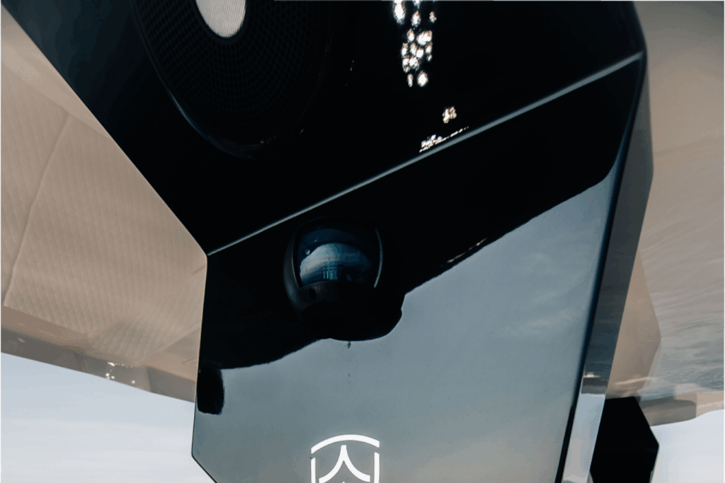 Kumbra 34 yacht navigation equipment