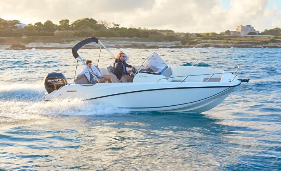 681b26bd12a5e0b1bbdd5e10_01_Lotti_Quicksilver_675open_boatchartermenorca